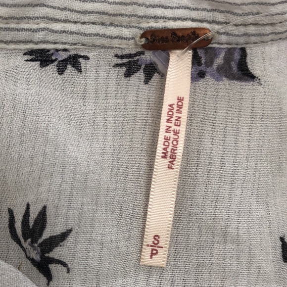 Free People brand top Size small. NWT. - Picture 6 of 8